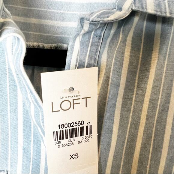NWT SZ XS Ann Taylor Loft Denim Distressed Color Button Down - Picture 4 of 9